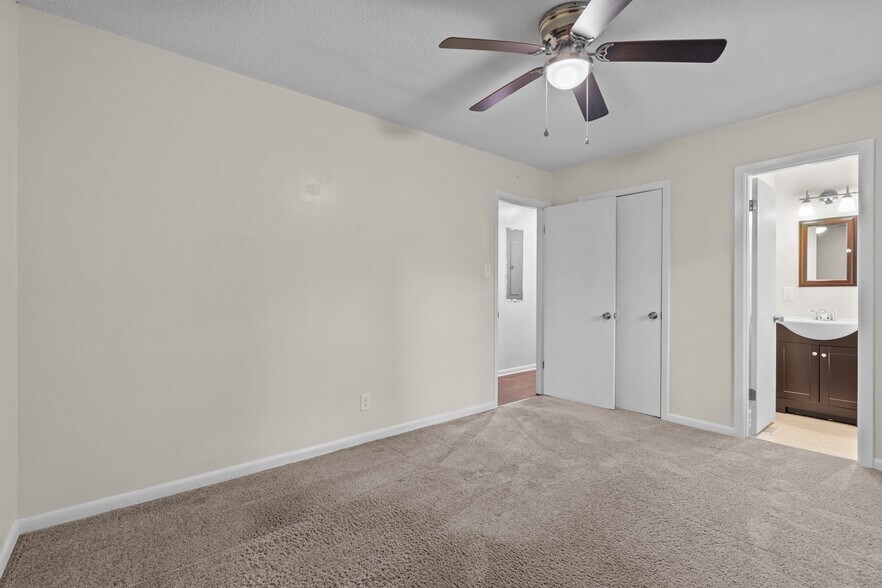 Building Photo - 5364 Silver Pine Dr