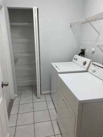Building Photo - 12077 Pointe Cir