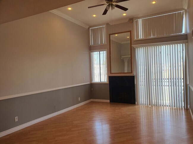 Interior Photo - Villa Granada