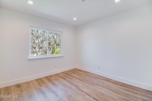 Building Photo - 6823 Castle Peak Dr