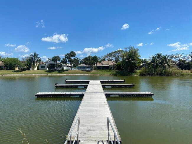 Building Photo - 2351 NW 33rd St