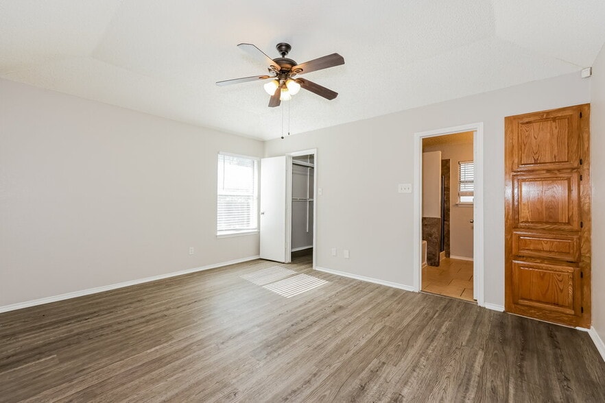 Building Photo - 1104 Havenbrook Dr