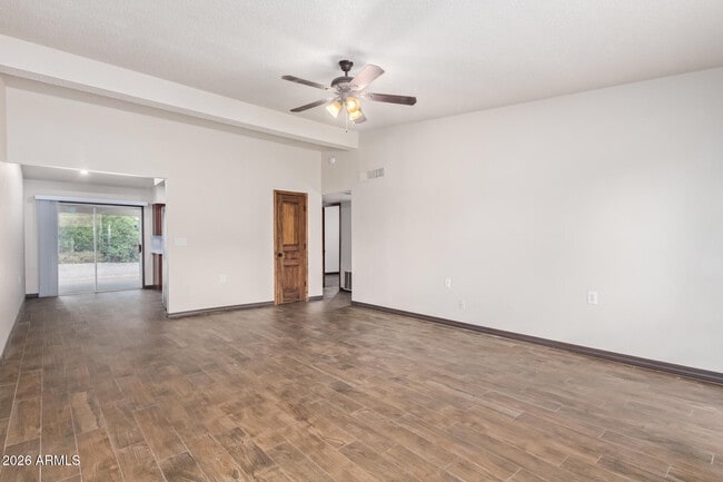 Building Photo - 7101 E Wilshire Dr