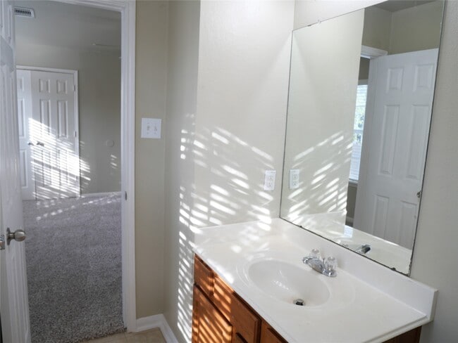 Building Photo - 1739 Nichole Woods Dr