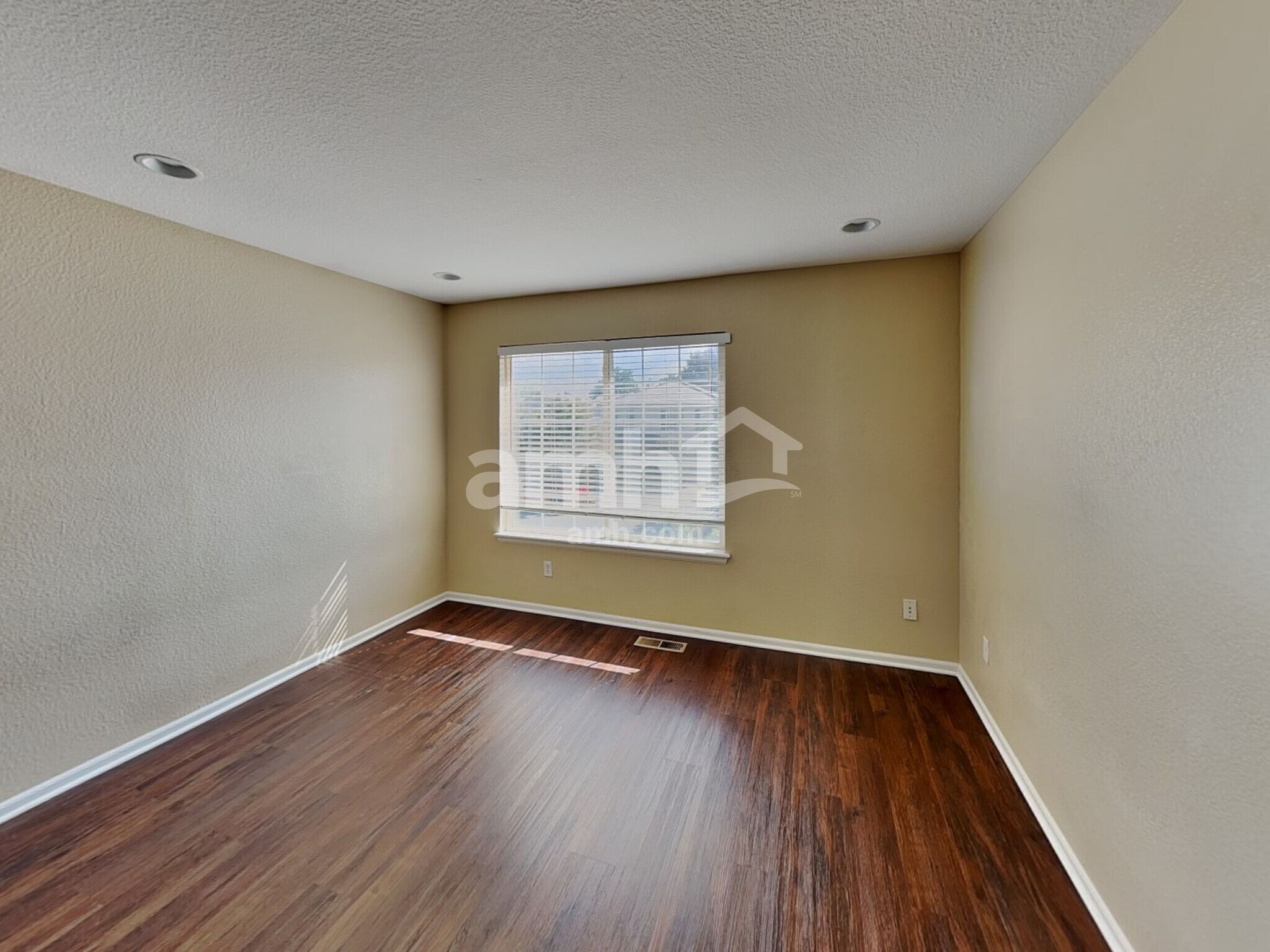 Building Photo - 19663 E 49th Ave