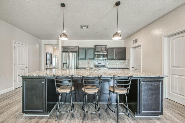 Building Photo - Newly Built 3/2 Lennar In Rivertsone