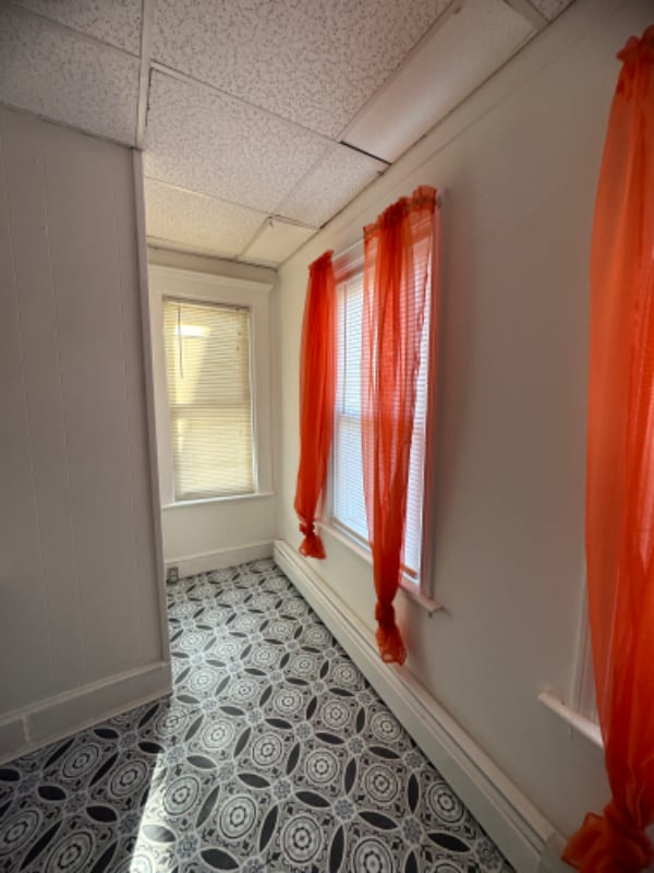 Building Photo - 428 Elm St