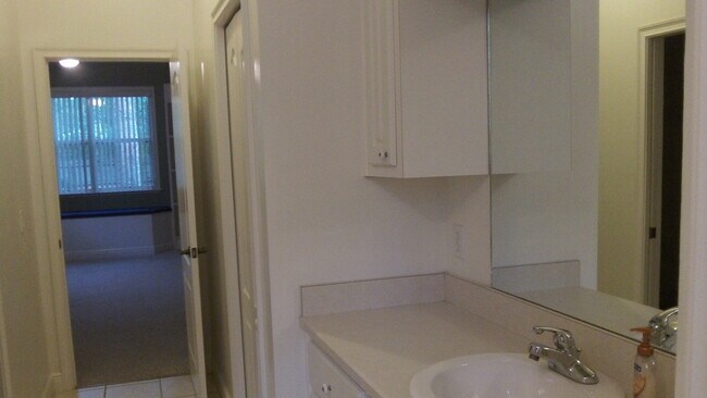 Building Photo - 2414 SW 98 Dr