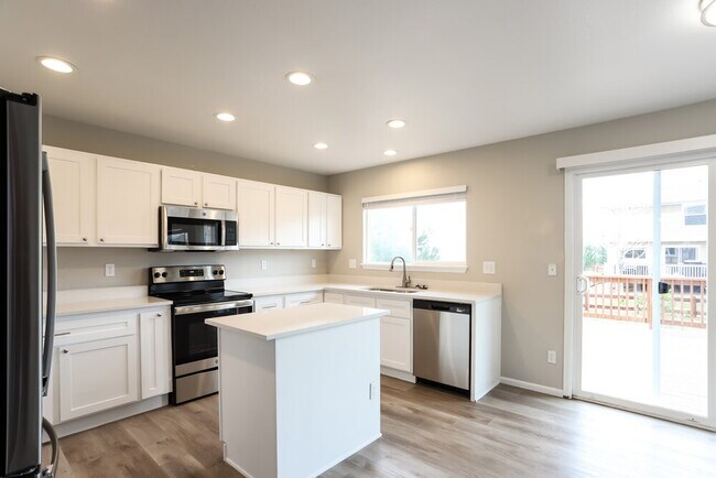 Building Photo - 2872 Penstemon Way