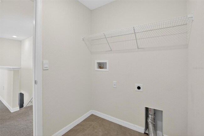 Building Photo - 3288 Silver Date Dr