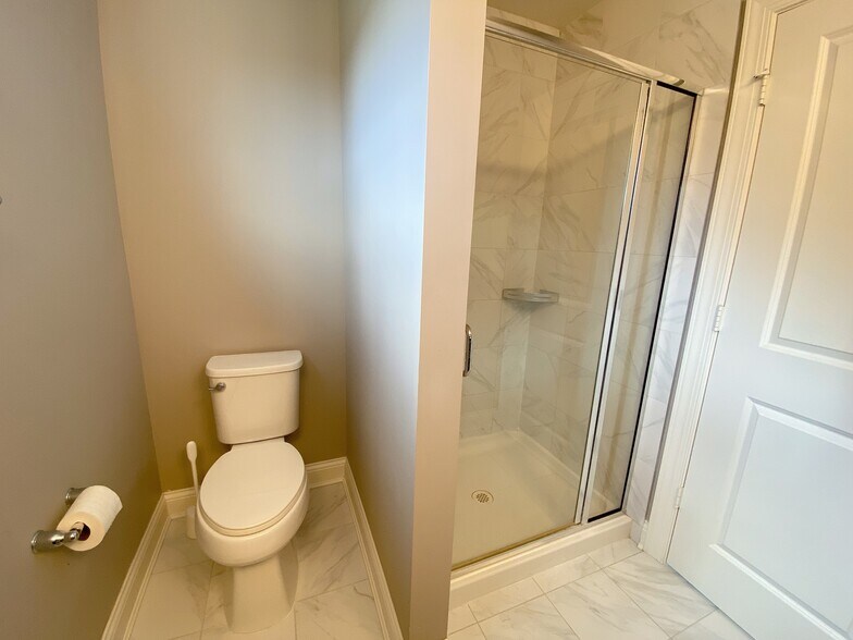 Building Photo - 6900 Crosby Ct