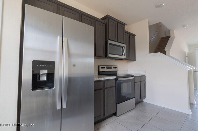 Building Photo - 513 Spanish Oaks Way