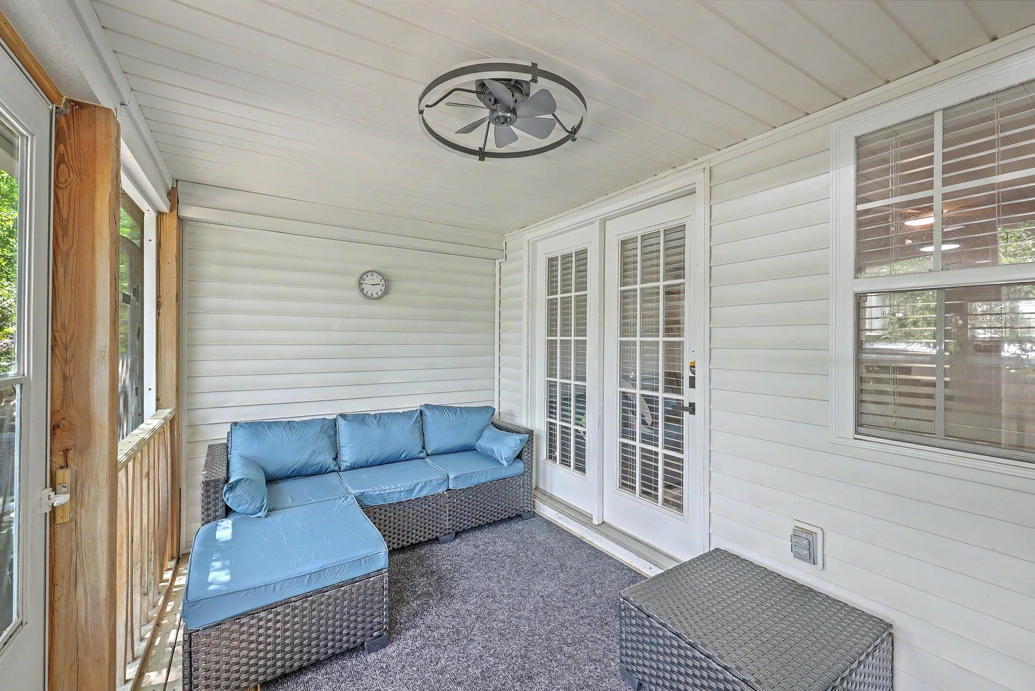 Building Photo - 549 Tayrn Dr