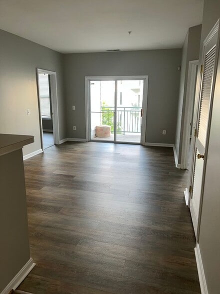Building Photo - 15618 Everglade Ln
