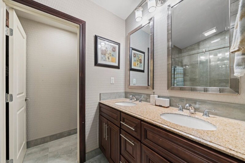 Building Photo - 838 Meyer Rd