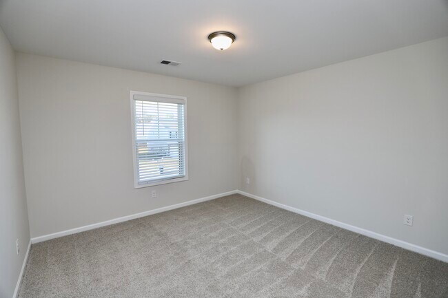 Building Photo - 1960 Barnhart Dr