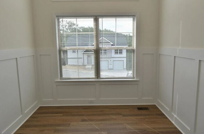 Building Photo - Rental in Ooltewah - 3 Bedrooms + Finished Basement