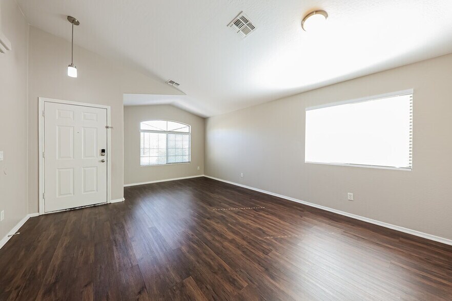 Building Photo - 12817 W Mandalay Ln