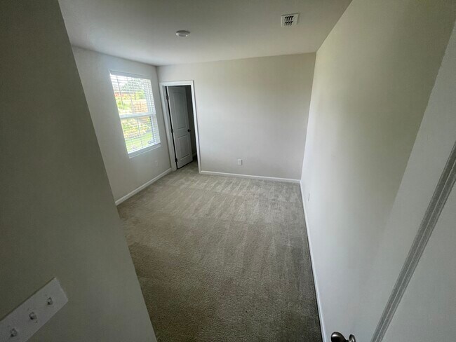 Building Photo - Easley Single Family Home