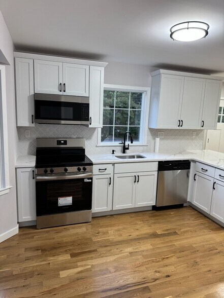 Building Photo - 46 Linley Dr