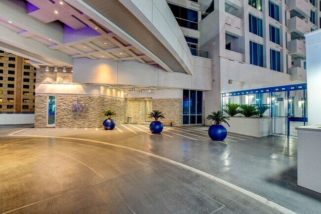 Building Photo - Sky Las Vegas 3705-City/Mtn views from this Stunning 2Bd/2Ba Residence