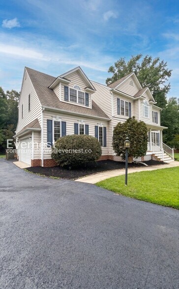 Building Photo - 13901 Riverdowns N Ct