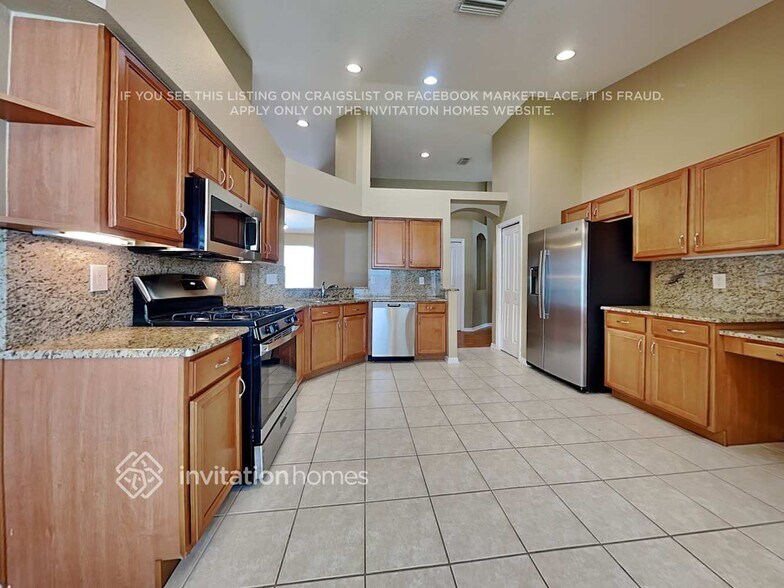 Building Photo - 16806 Hawkglen Pl