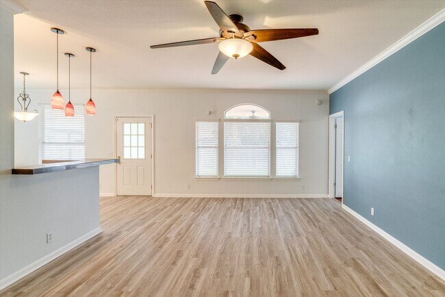 Building Photo - 2300 Wisteria Way