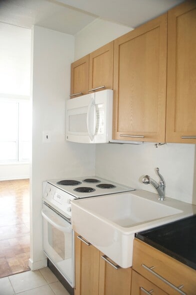 kitchen - 224 W Rittenhouse Square