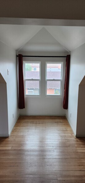 Building Photo - 523 Iron Ave SW