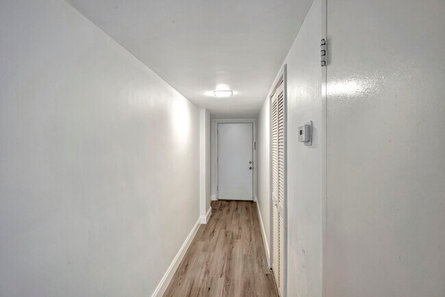 Building Photo - 3660 NE 166th St