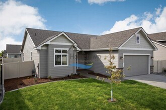 Building Photo - Brand New 4 Bed 2.5 Bath Home in Post Falls!!