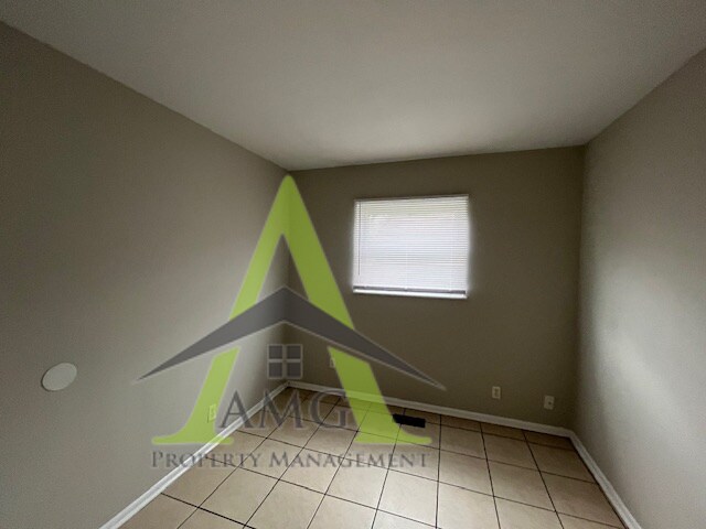 Building Photo - 4111 Arborcrest Dr