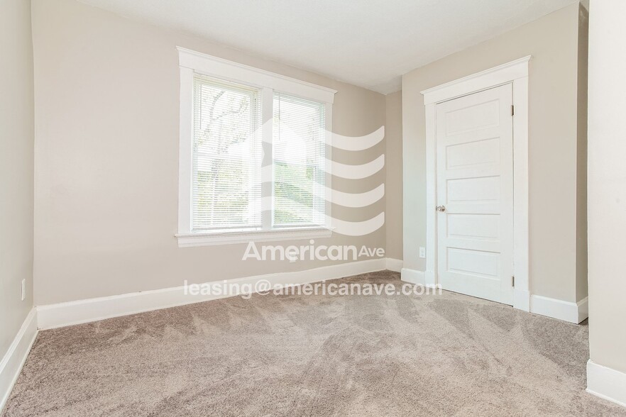 Building Photo - 1232 Elberon Ave