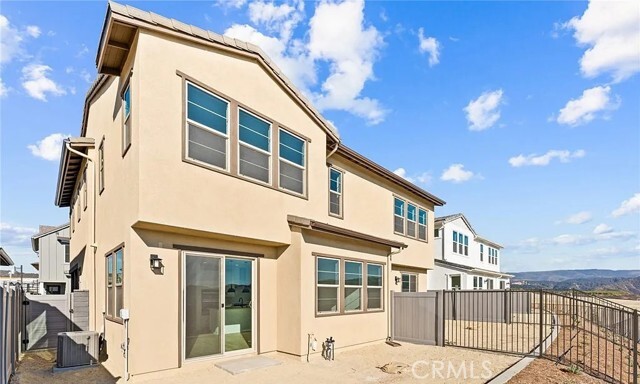 Building Photo - 851 Cornelia Wy