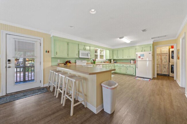 Building Photo - 1748 Malone Ln