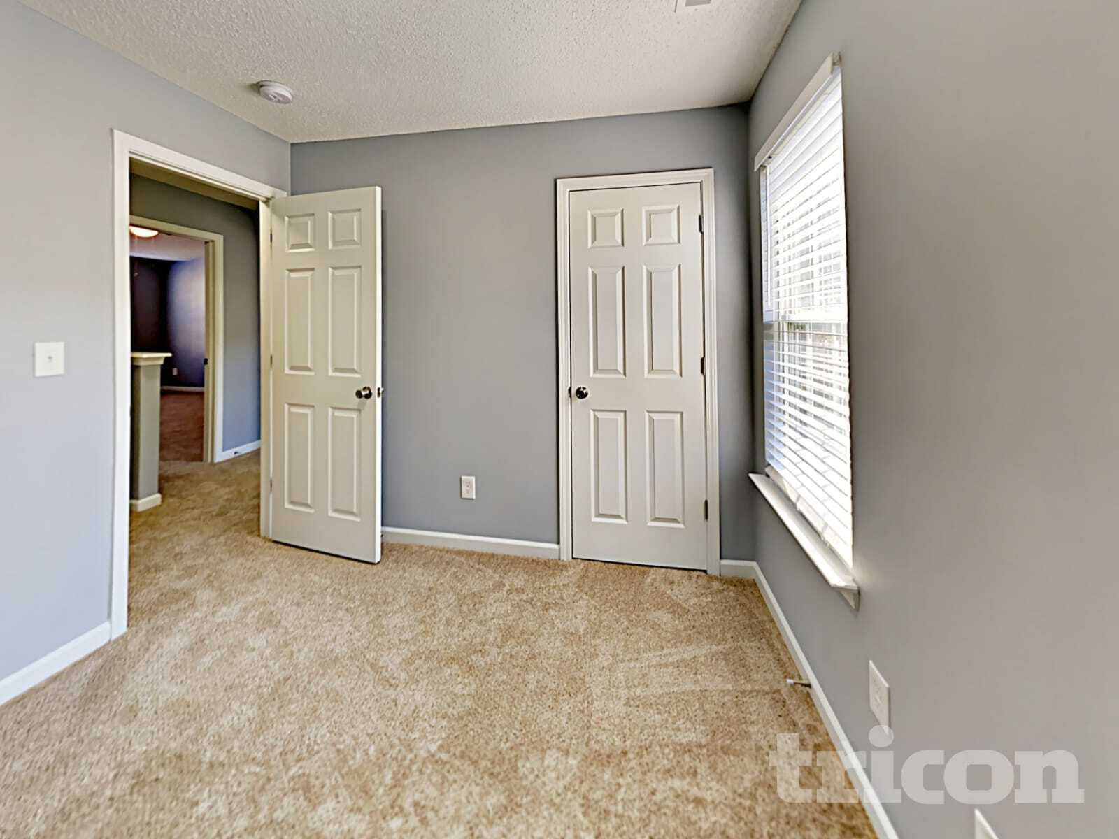 Building Photo - 6301 Dumont Ln