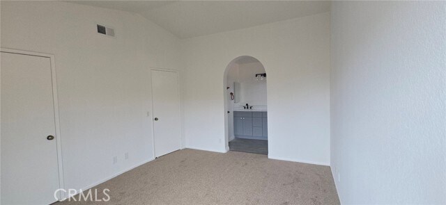 Building Photo - 6 Firethorn