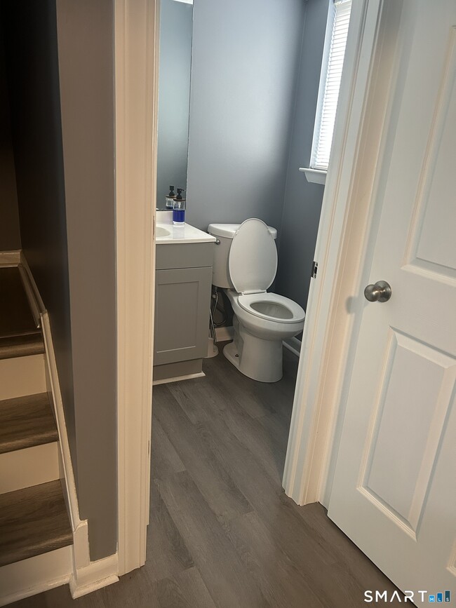 Building Photo - 71 Dorchester Ct