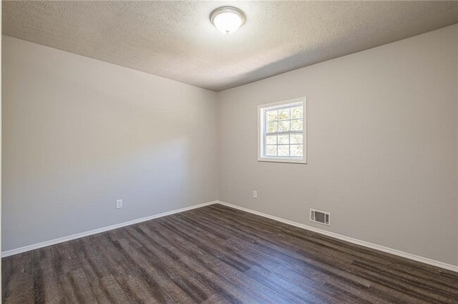 Building Photo - 1798 Dogwood Ct SW