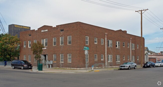 Primary Photo - D Lamar Apartments