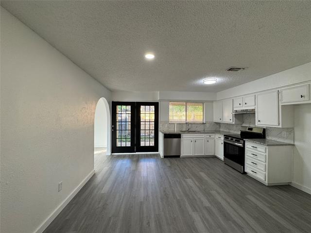 Building Photo - 1029 Fox River Ln