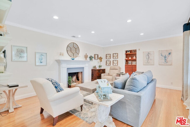 Building Photo - 5501 Cantaloupe Ave