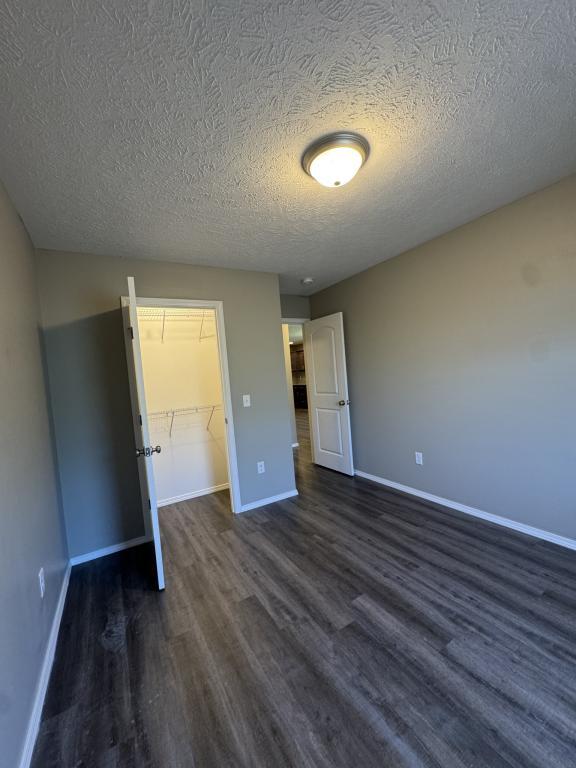 Building Photo - 5849 Geranium Ln