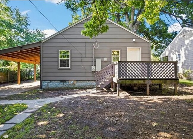 Building Photo - 3411 E 5th Pl