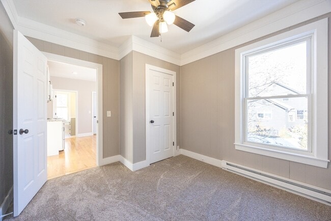 Building Photo - 584 Mt Hope St