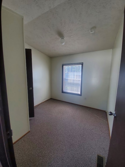 Building Photo - 41 County Rd