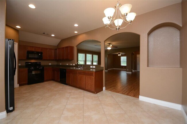 Building Photo - 12567 Canyon Falls Boulevard