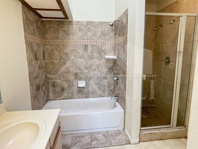 Building Photo - 10019 E Mountain View Rd