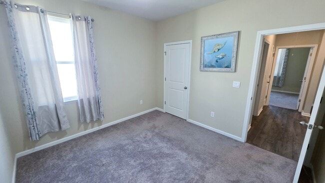 Building Photo - 506 Hogwart Ln